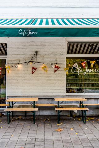 Cafe josee by Dries Luyten